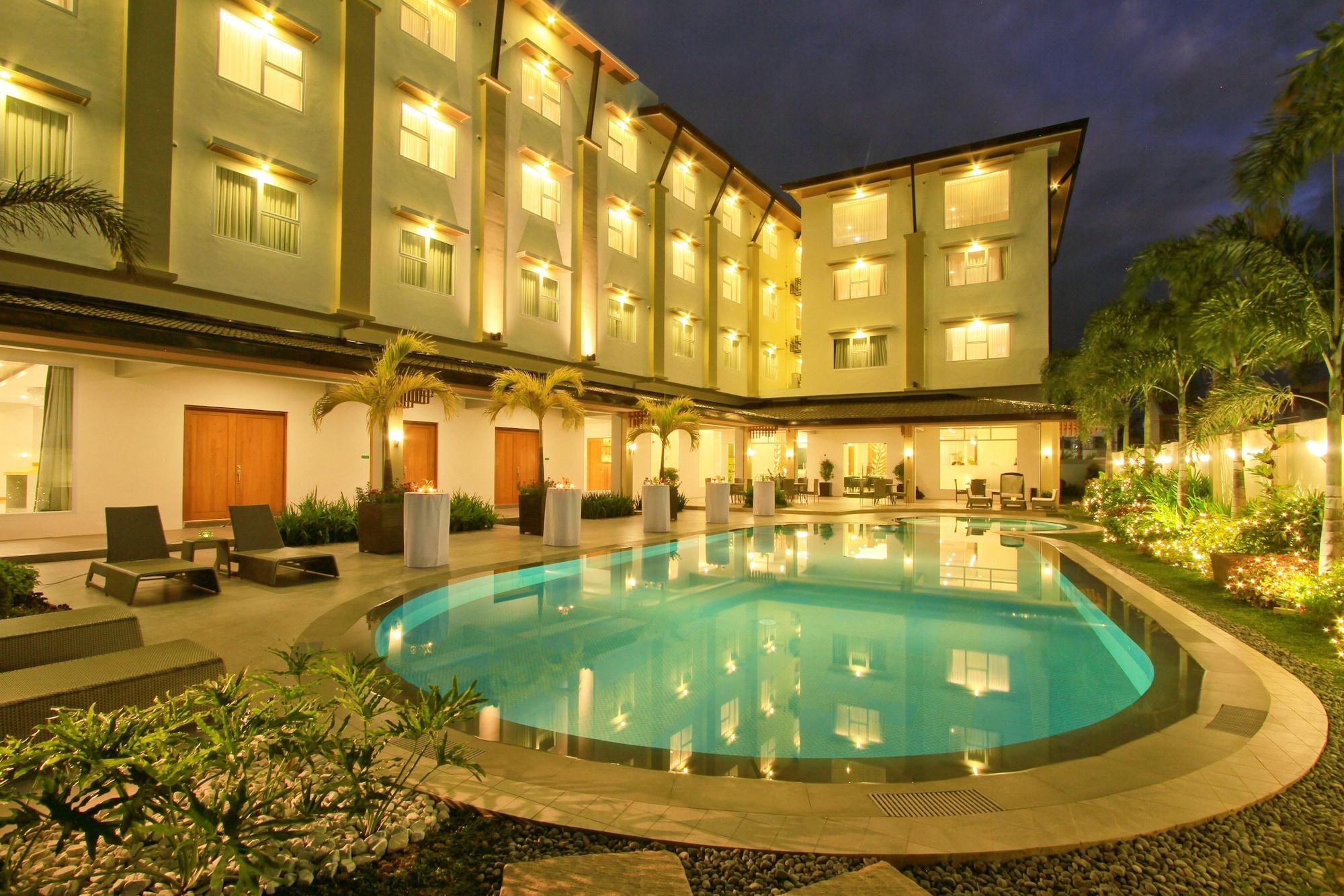The Harvest Hotel Managed By Hii Cabanatuan City Bagian luar foto